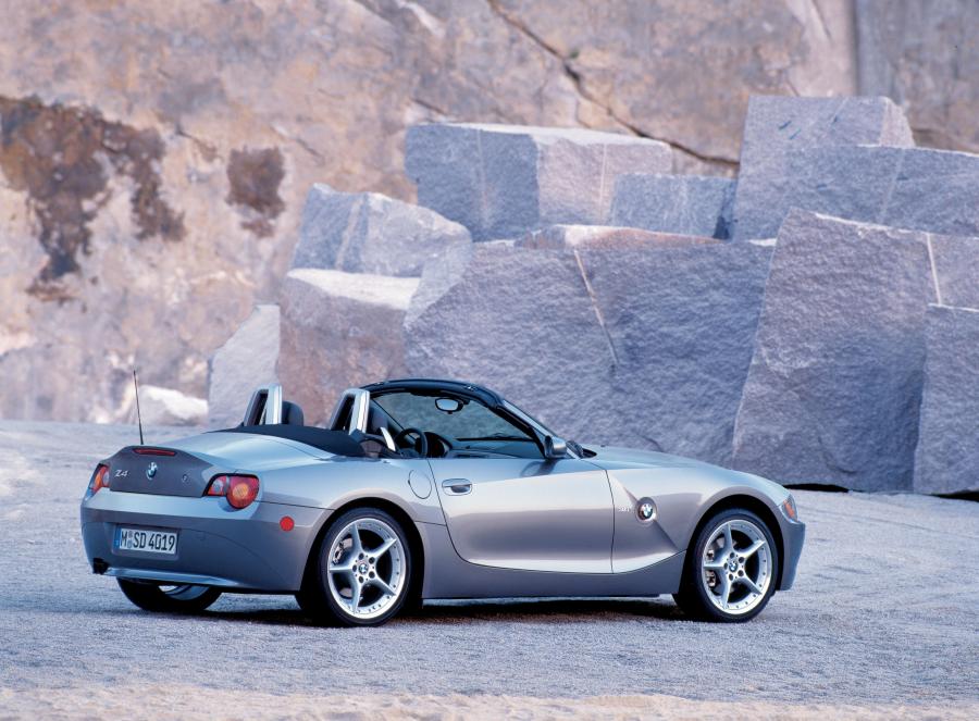  BMW Z4 3.0i Roadster (E85) 2002 года  (фото 10 из 28)